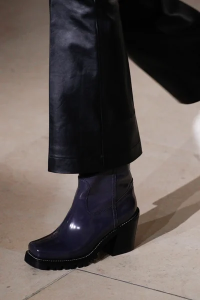 Look 77
